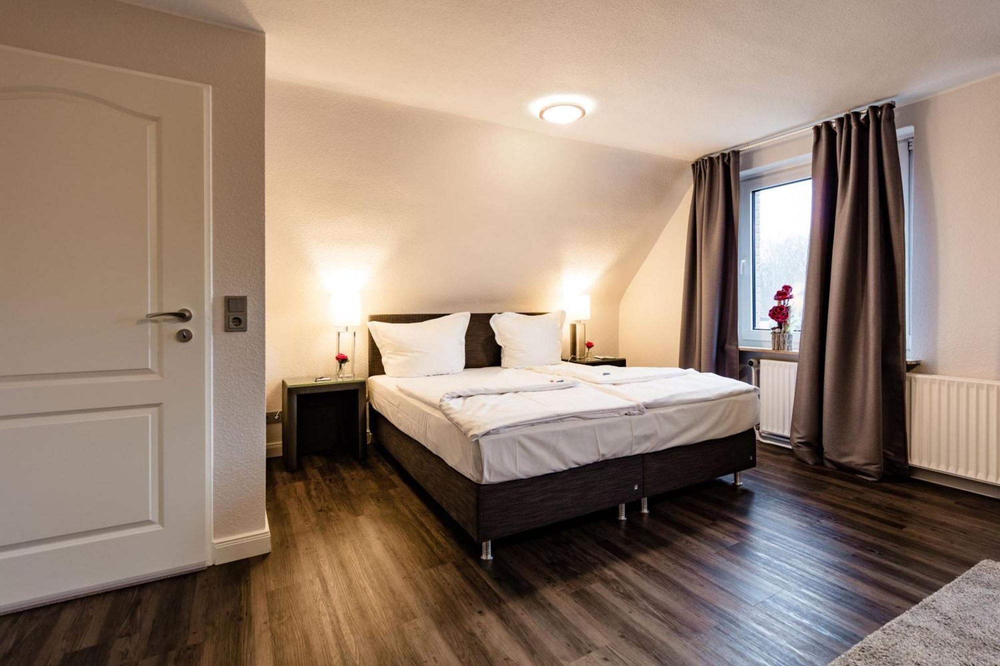 Hotel Zum Zeppelin Hamburg Room photo